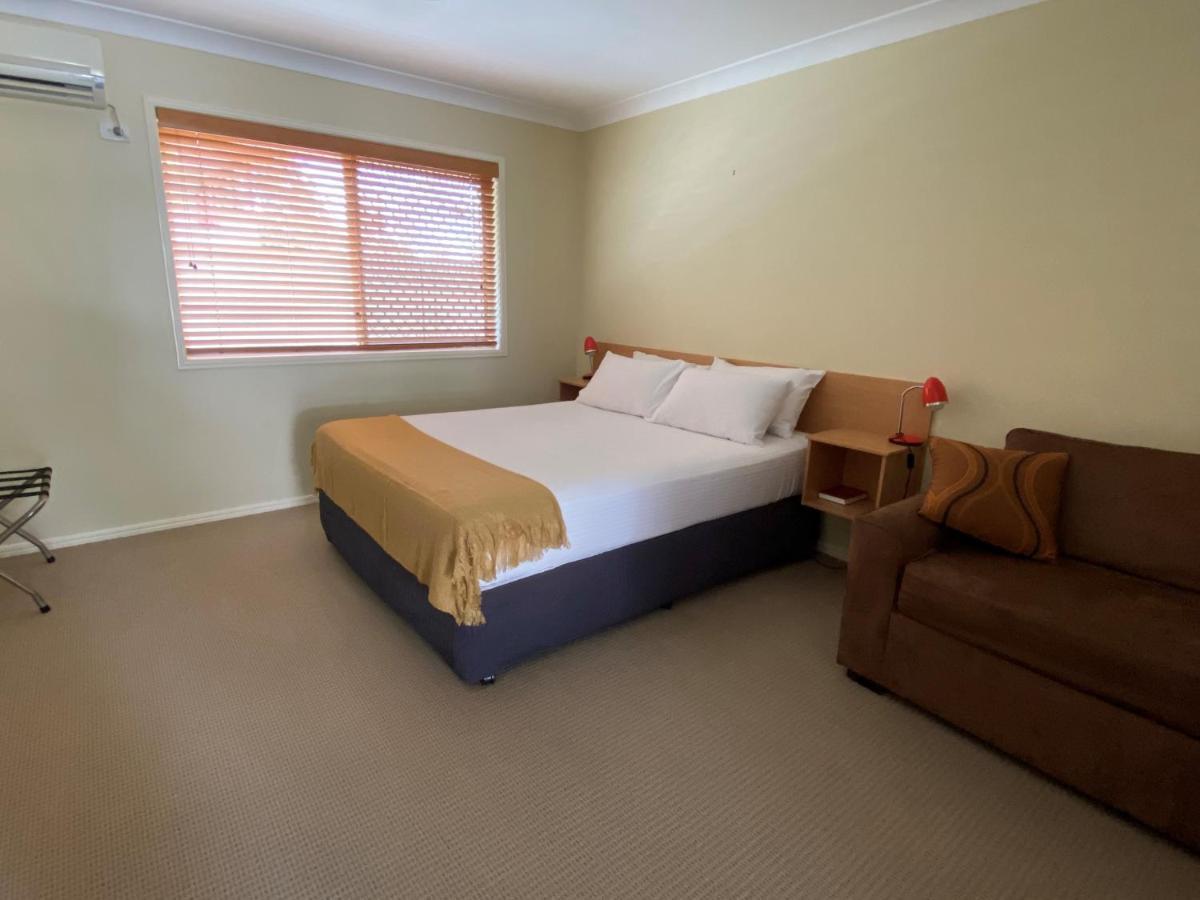 Country Roads Motor Inn Gayndah 외부 사진